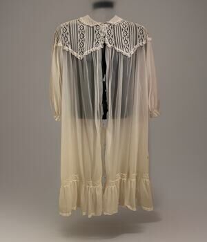 Vintage 60s Radcliffe Peignoir Cream Lace Sheer Nylon Gown Peter Pan Collar B 42